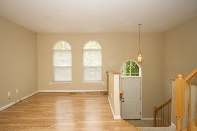Building Photo - 11803 Tarragon Rd