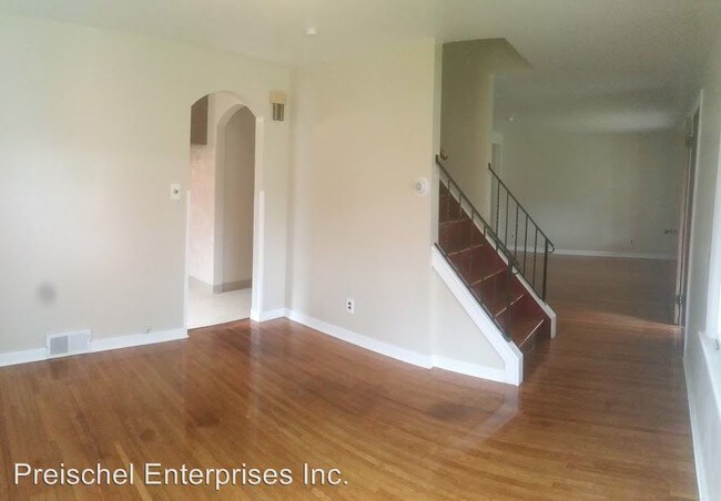 Foto del edificio - 392 Springville Ave