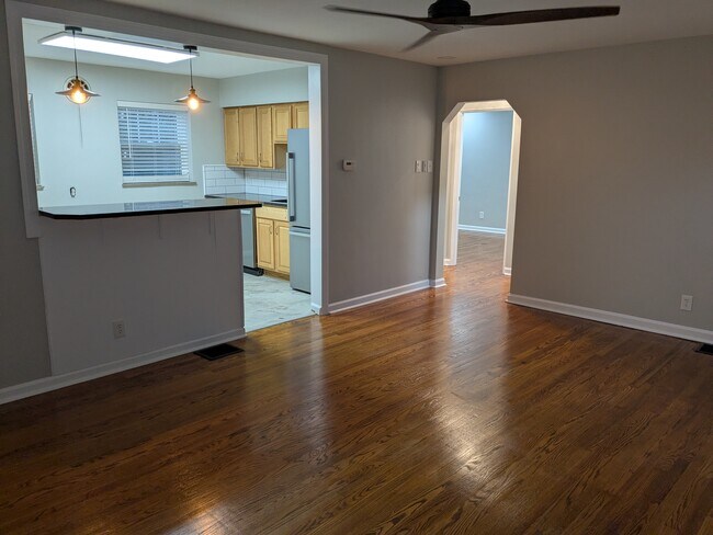 Foto del edificio - 1314 Old State Rd