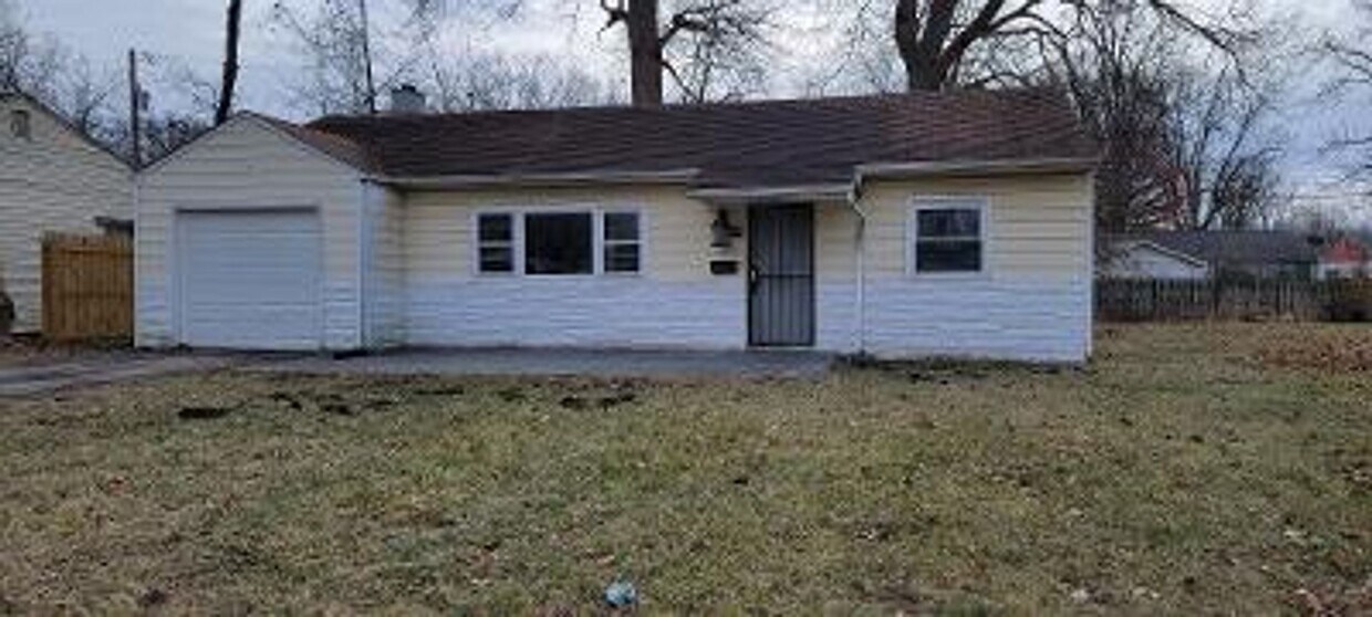Primary Photo - Eastside Three Bedroom Single Family Home ...