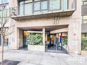 Building Photo - 527 Tenth Ave