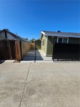 Building Photo - 587 N Orange St Building Photo - 587 N Orange St