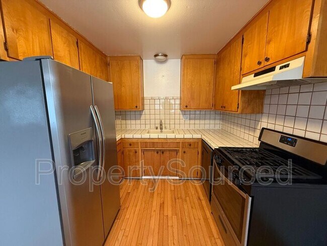 Foto del edificio - 6138 Greenfield Ln