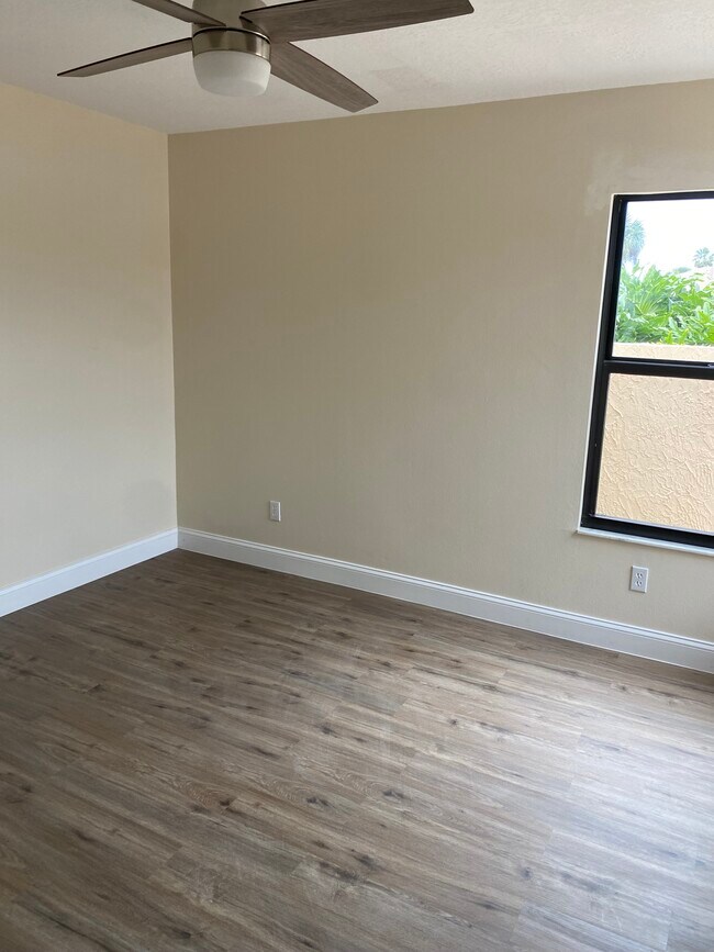 Foto del edificio - 1431 Sheafe Ave NE