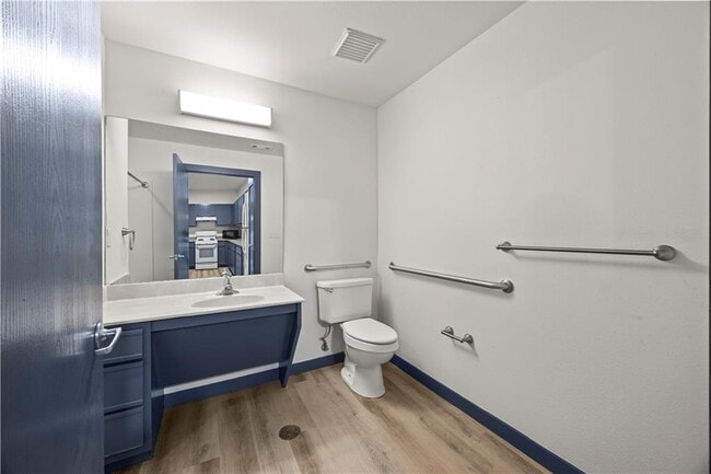 Building Photo - 2619 N Quality Ln