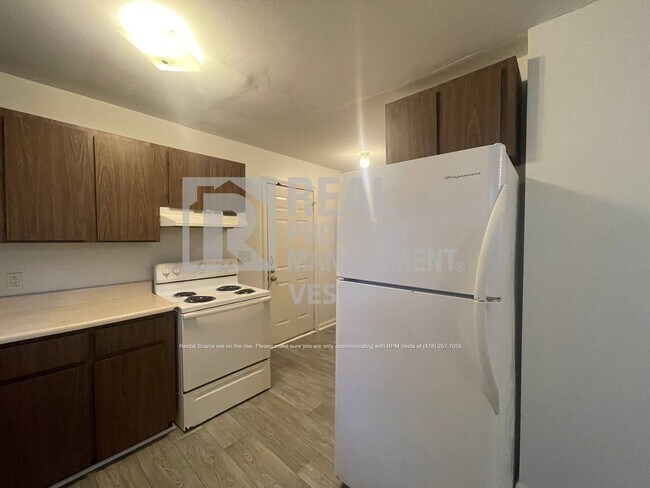 Foto del edificio - 631 Maplewood Dr