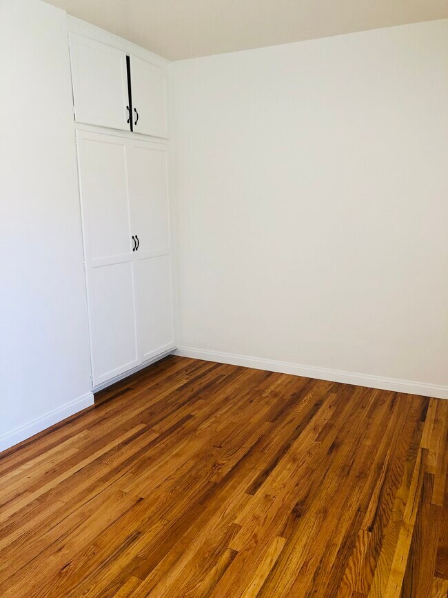 Master Bedroom - 12544 Venice Blvd