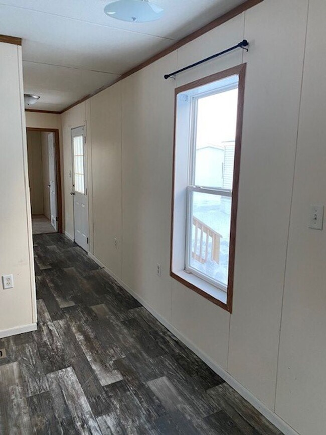 Foto del edificio - 3 Bedrooms, 1 Bathroom in Pequot Terrace Trailer Park Lot A20, Pequot Lakes, MN