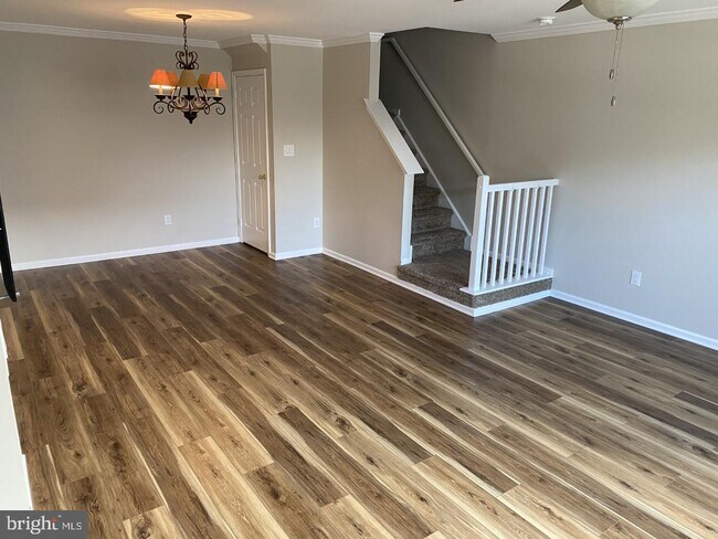 Building Photo - 2903 Saxony Dr