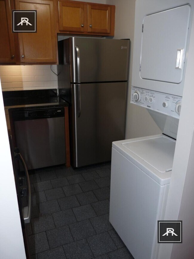 Foto del edificio - 2 bedroom in Brookline MA 02445
