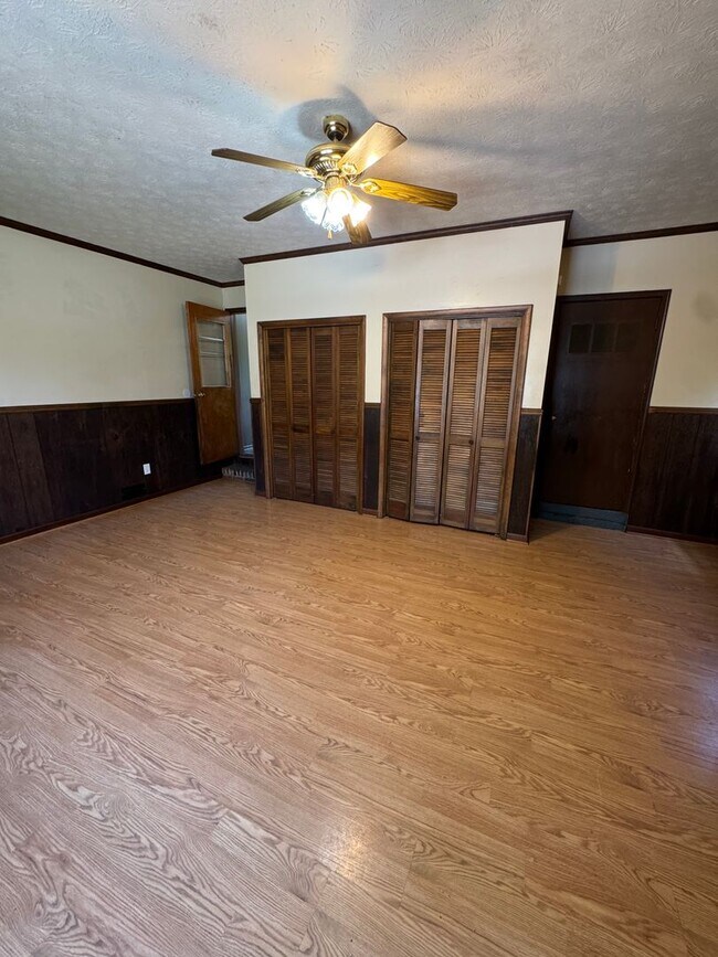 Foto del edificio - 400 7th Ave NE