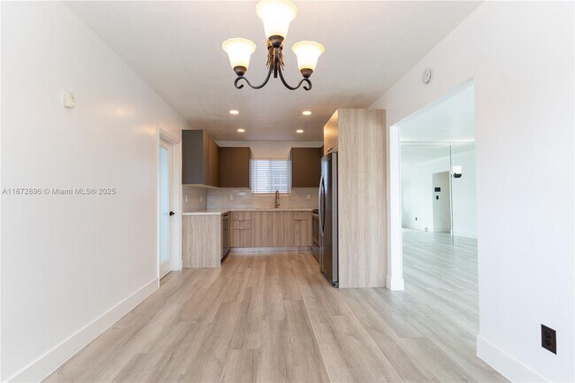 Foto del edificio - 431 NW 47th St