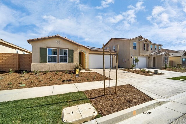 Foto principal - 3339 Myrtle Dr
