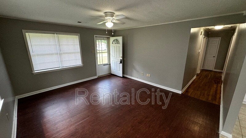 Foto principal - 149 Navy Dr