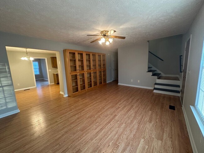 Foto del edificio - Beautiful 4 Bed 3 Bath Home in Murfreesboro