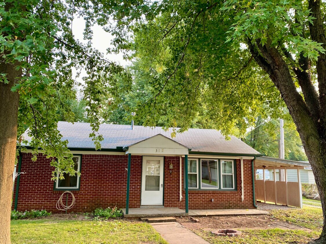 315 E Blair St, Mulvane, KS 67110 House Rental in Mulvane, KS