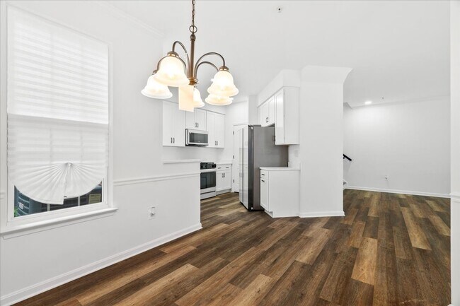 Foto del edificio - 116 Whiskey Creek Cir