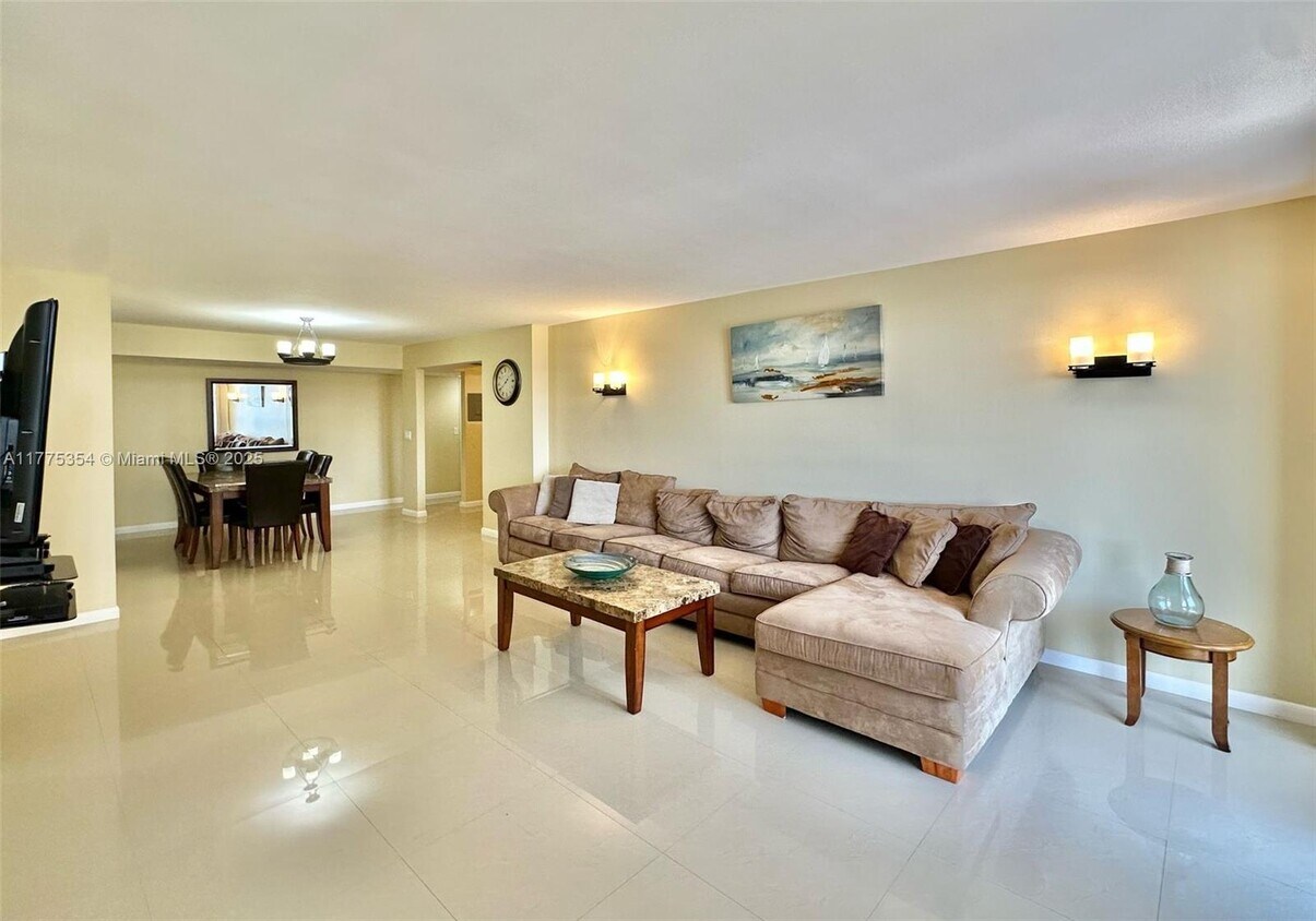 Foto principal - 2401 S Ocean Dr