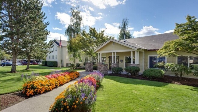 Foto del edificio - 2700 W Powell Blvd