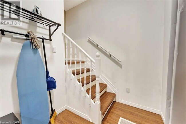 Photo du bâtiment - 23 Palace St