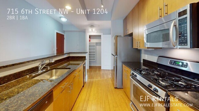 Foto del edificio - 715 6th St NW