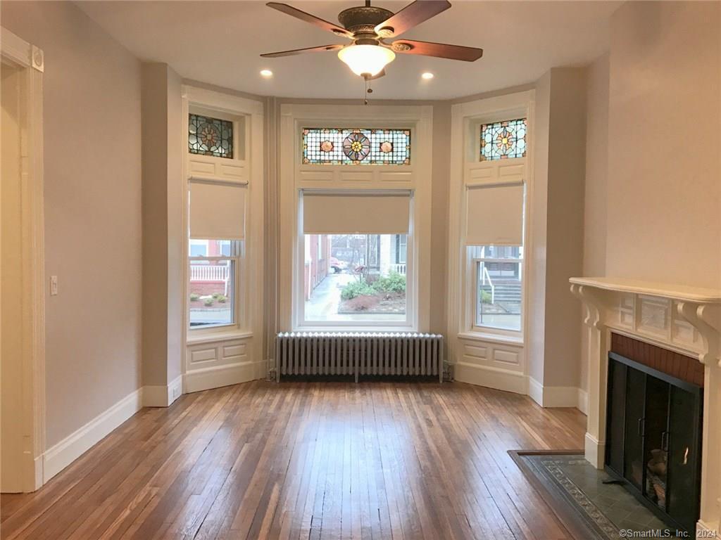 Primary Photo - 392 Orange St