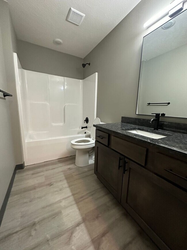 Foto del edificio - 2732 Starr St