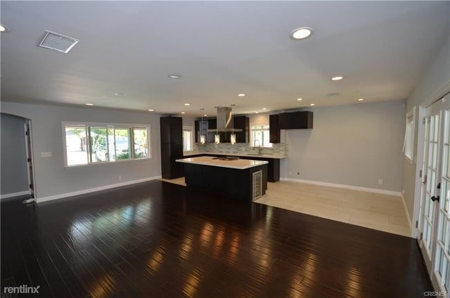 Building Photo - 2 br, 2 bath House - 22512 Clarendon St