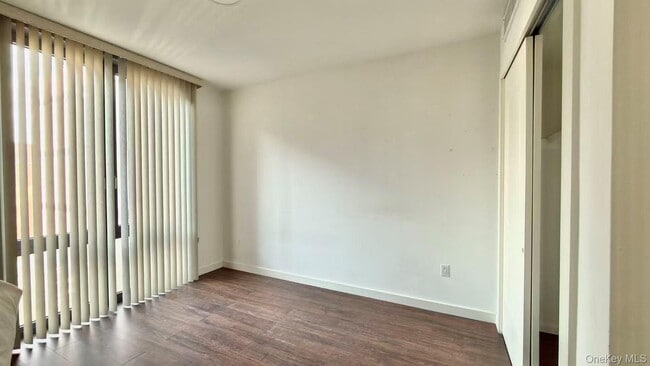 Foto del edificio - 144-27 Sanford Ave