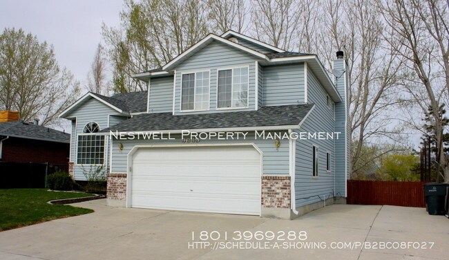 Building Photo - South Jordan Multi-level home