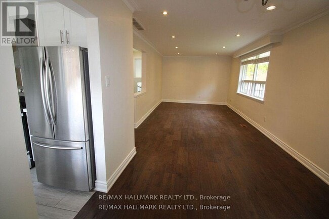 Building Photo - 389 Allgood St