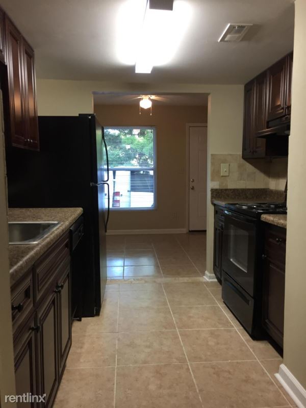 Building Photo - 2 br, 2.5 bath Townhome - 6439 Baker ct D ...