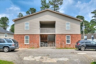 Building Photo - 40 Conifer Ct