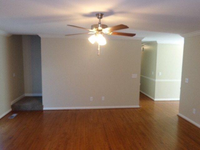 Foto del edificio - 406 Williamsport Dr