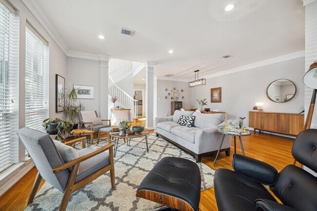 Foto del edificio - 422 McGowen St