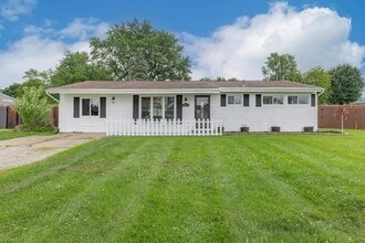 Building Photo - 4041 Rosehill Dr