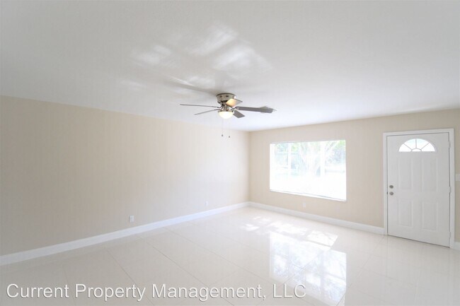 Building Photo - 3229 Collee Ct