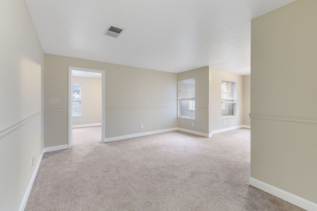 Building Photo - 3534 E Fall Creek Pkwy N Dr