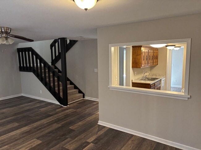 Building Photo - Renovated Town Home - pictures and showing...