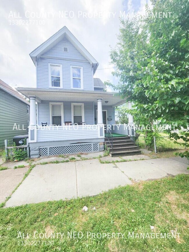 Building Photo - 2044 W 44th St