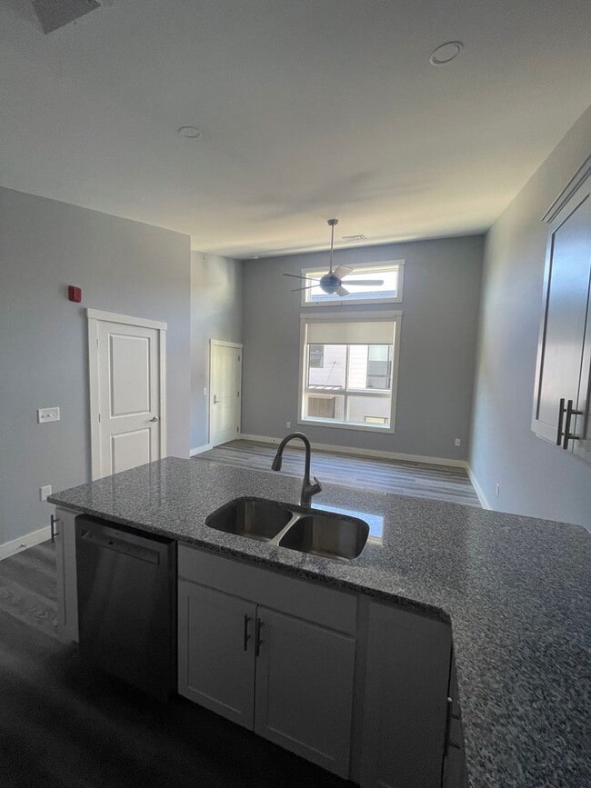 Interior Photo - Pointe Northwest - Pointe Place Development