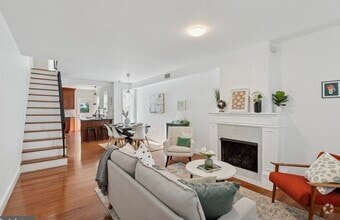 Building Photo - 616 S Bambrey St