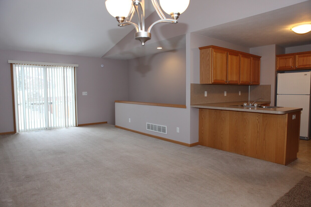 3669 Kinnrow Ct NW Unit 3669, Walker, MI 49534 3669 Kinnrow Ct NW