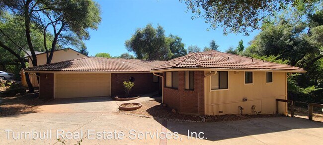 Building Photo - 3 br, 2.5 bath House - 3641 SUDBURY RD