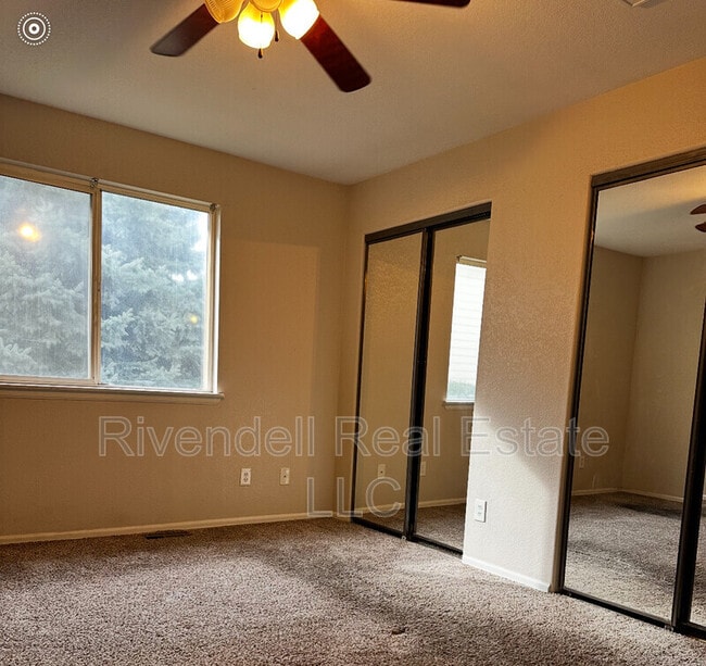 Building Photo - 1243 S Zeno Way