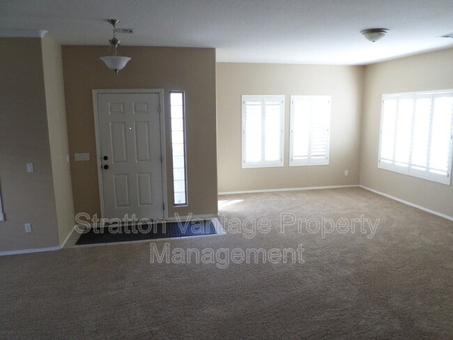 Building Photo - 4078 E Peach Tree Dr