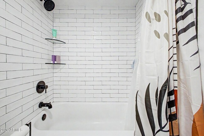 Foto del edificio - 385 W Pierson St