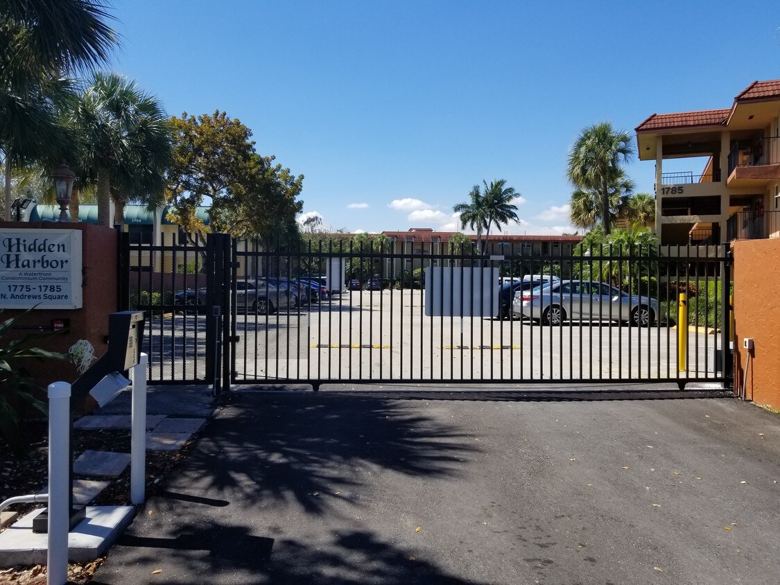 Gated Entrance - 1785 N Andrews Sq