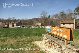 Building Photo - 5 Dawnwood Cir