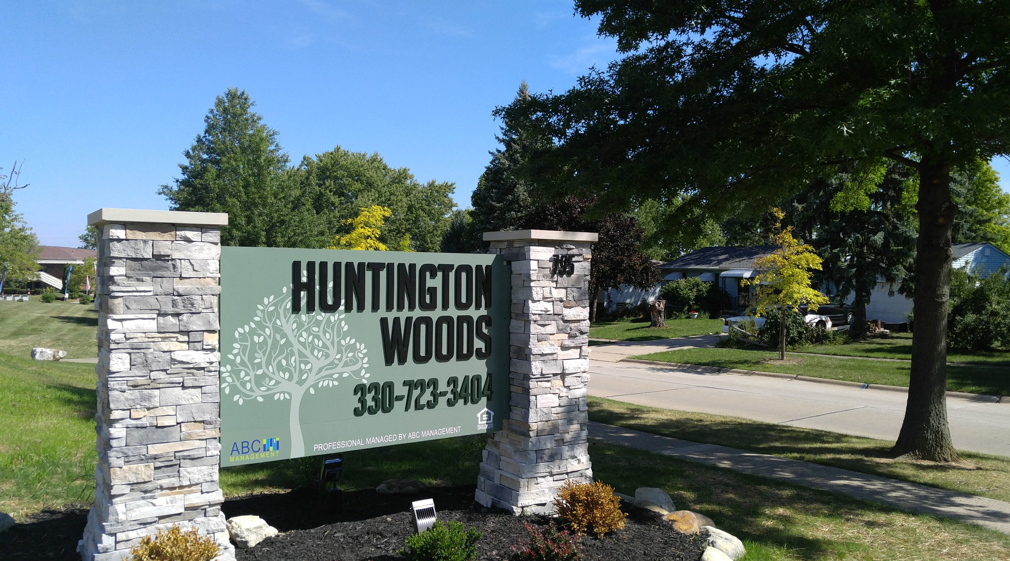 Huntington Woods – photo 1 of 50